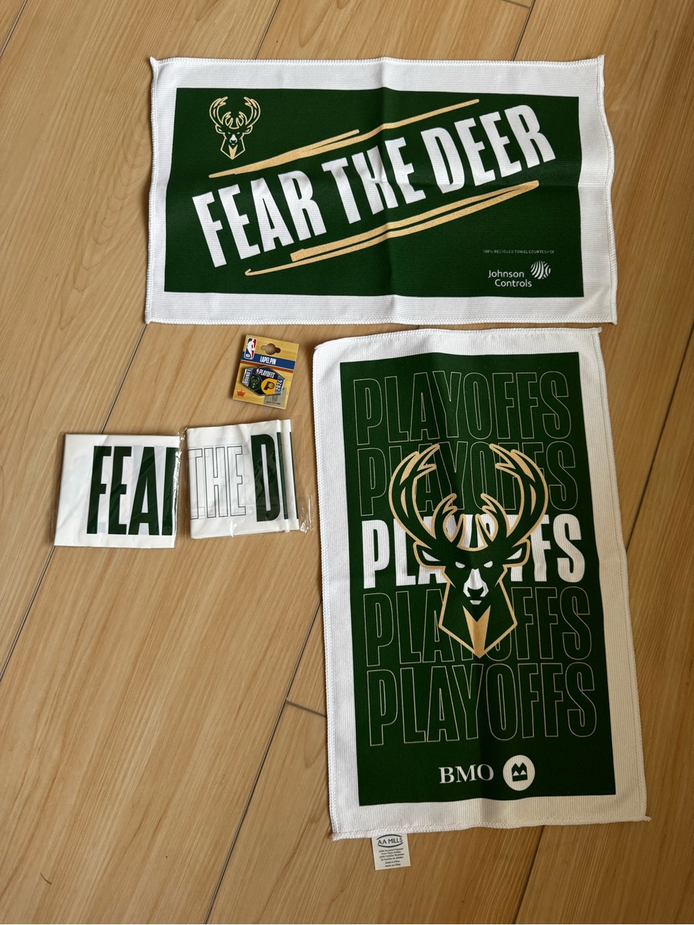 Milwaukee Bucks Rally Towels, Noisemakers and Pin